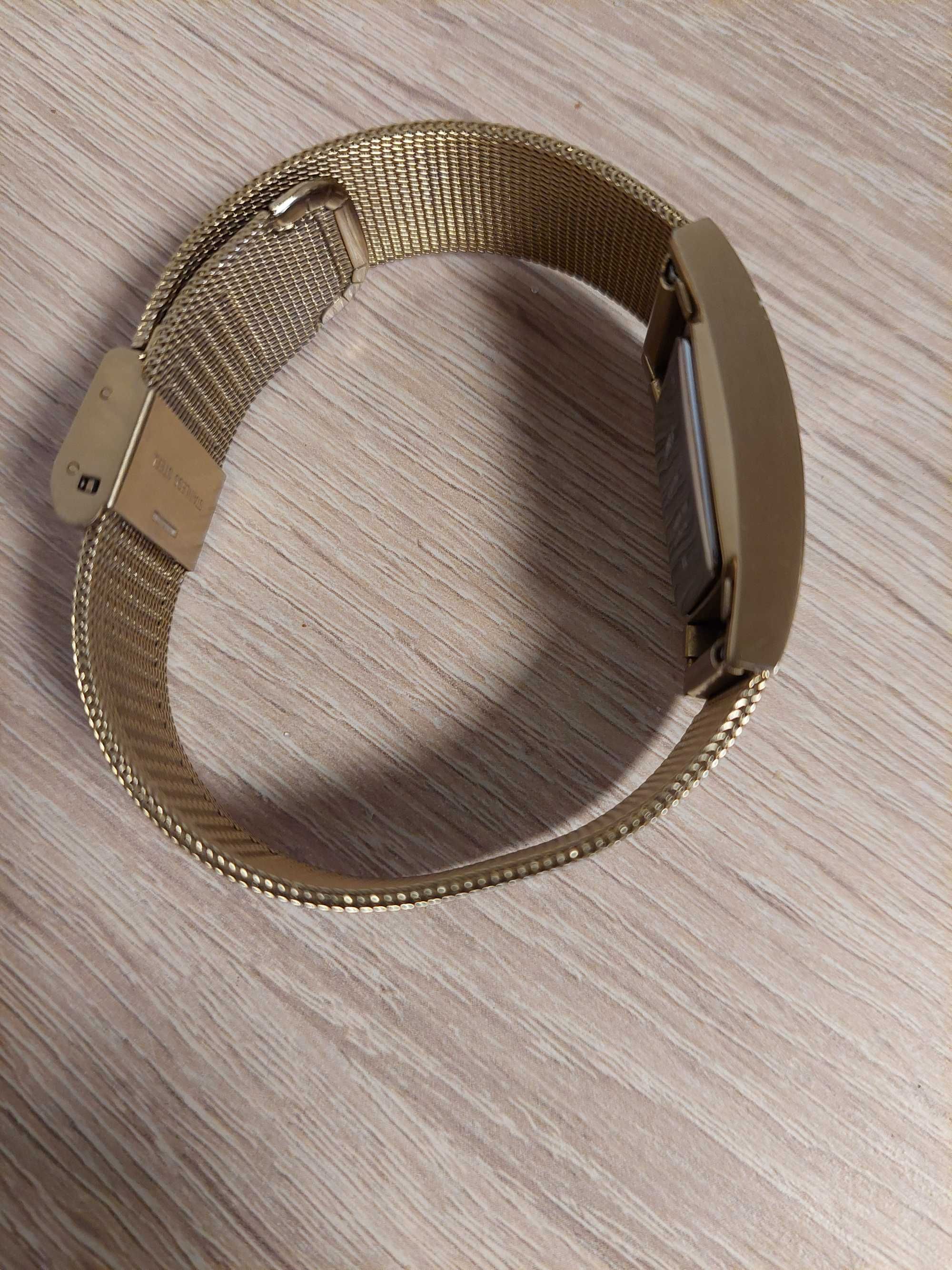 Zegarek damski TIMEX-model Indiglo-uszkodzony