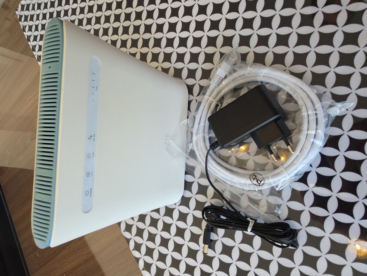 Router LTE+ 5Ghz ZTE MF286D na kartę SIM Internet agregacja 3 pasm