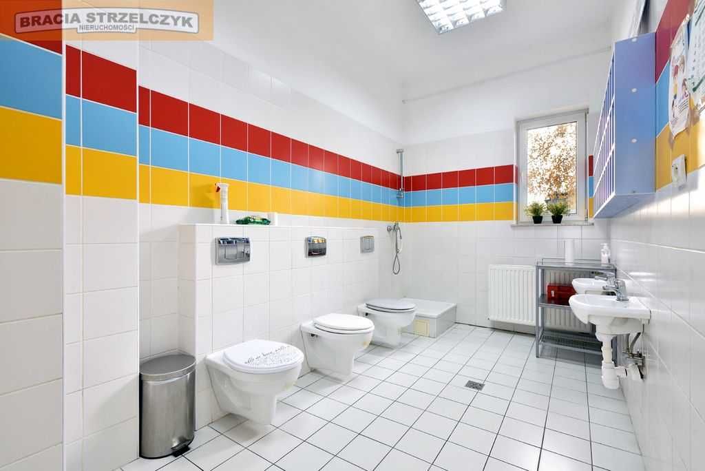 Parter z osobnym wejściem 180m2 bardzo bobra lokalizacja