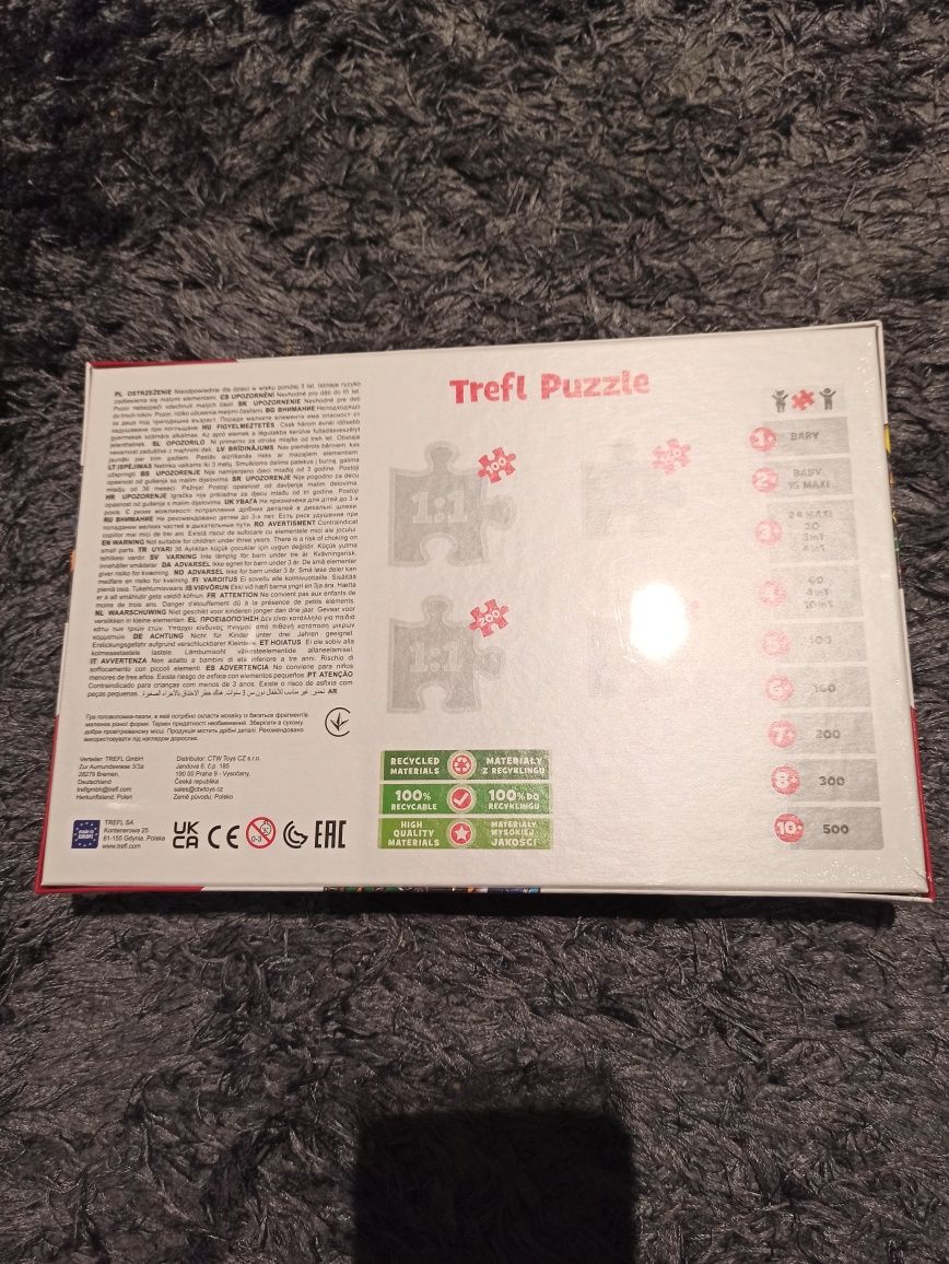 Puzzle Transformers Drużyna Autobotów Trefl 100 elementów