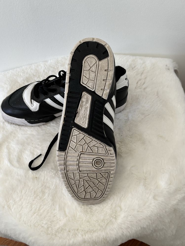 Sapatilhas Rivalry Low Adidas