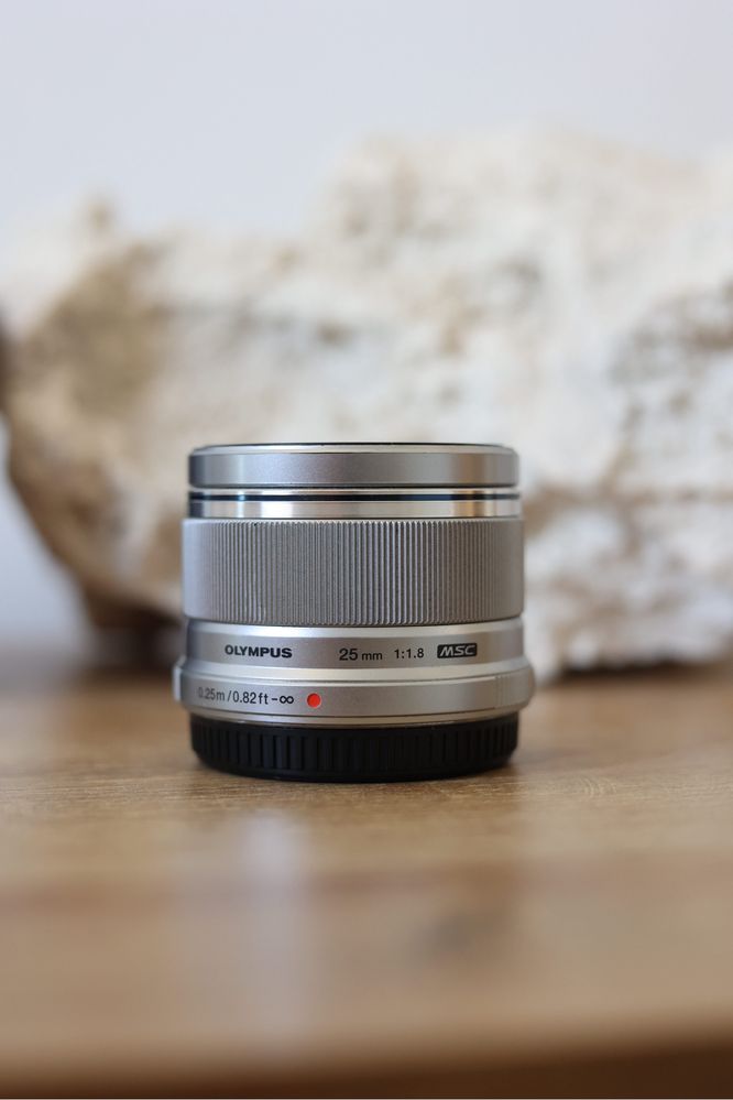 Olympus m.zuiko 25 mm