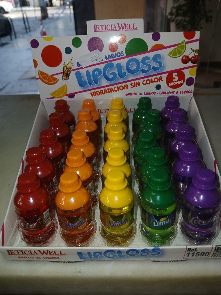 Batons brilho labial sabores e batons cieiro aloe vera e outros