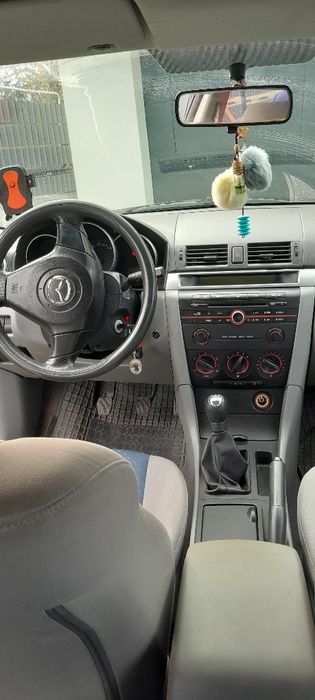 Mazdą 3 1.6 diesel 2005r
