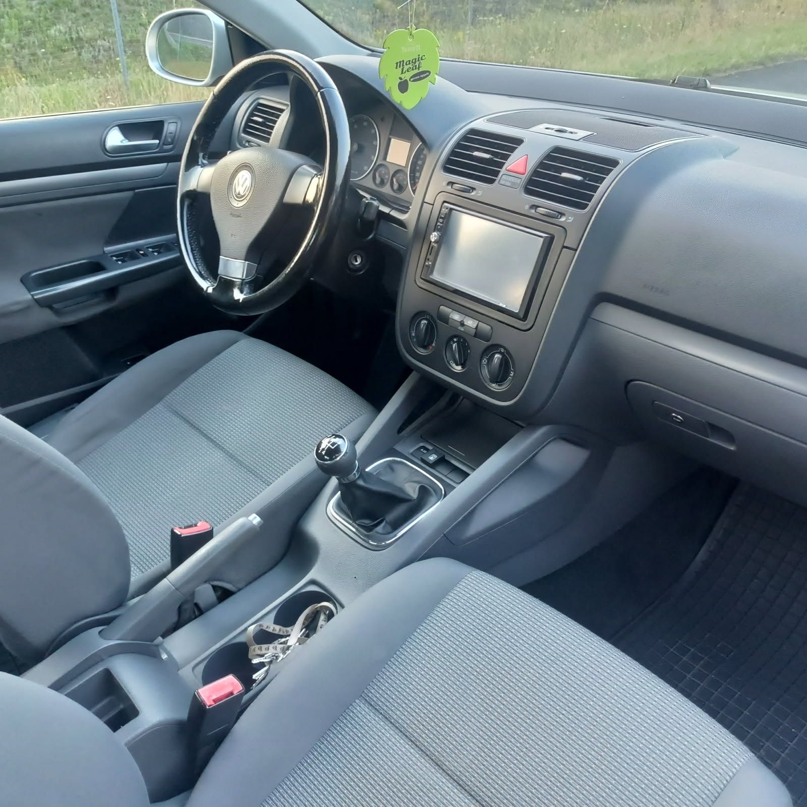 Jetta 1.6 MPI z gazem LPG, Polski salon ,klima