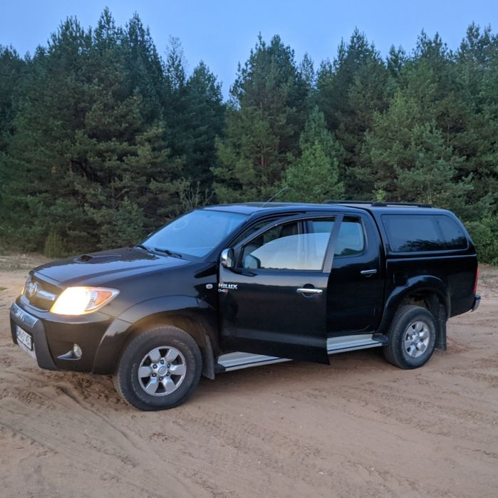 Zabudowa paki pickup hardtop Toyota Hilux VII double cab