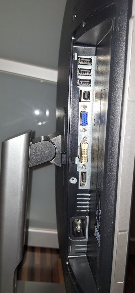 Monitor DELL P2314Ht