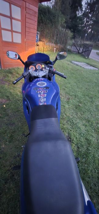 Suzuki GSXF 600 możliwa zamiana