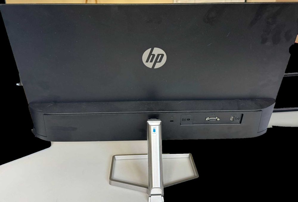 2 Monitores HP M24f – 24’’ Full HD IPS (como novos)