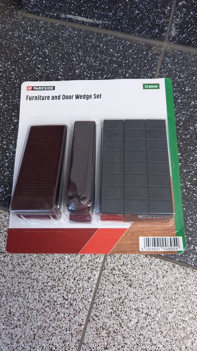 Kliny do drzwi i mebli