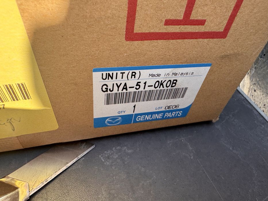 Mazda6 gg/gy 02-06 prawa lampa nowa oryginal EU