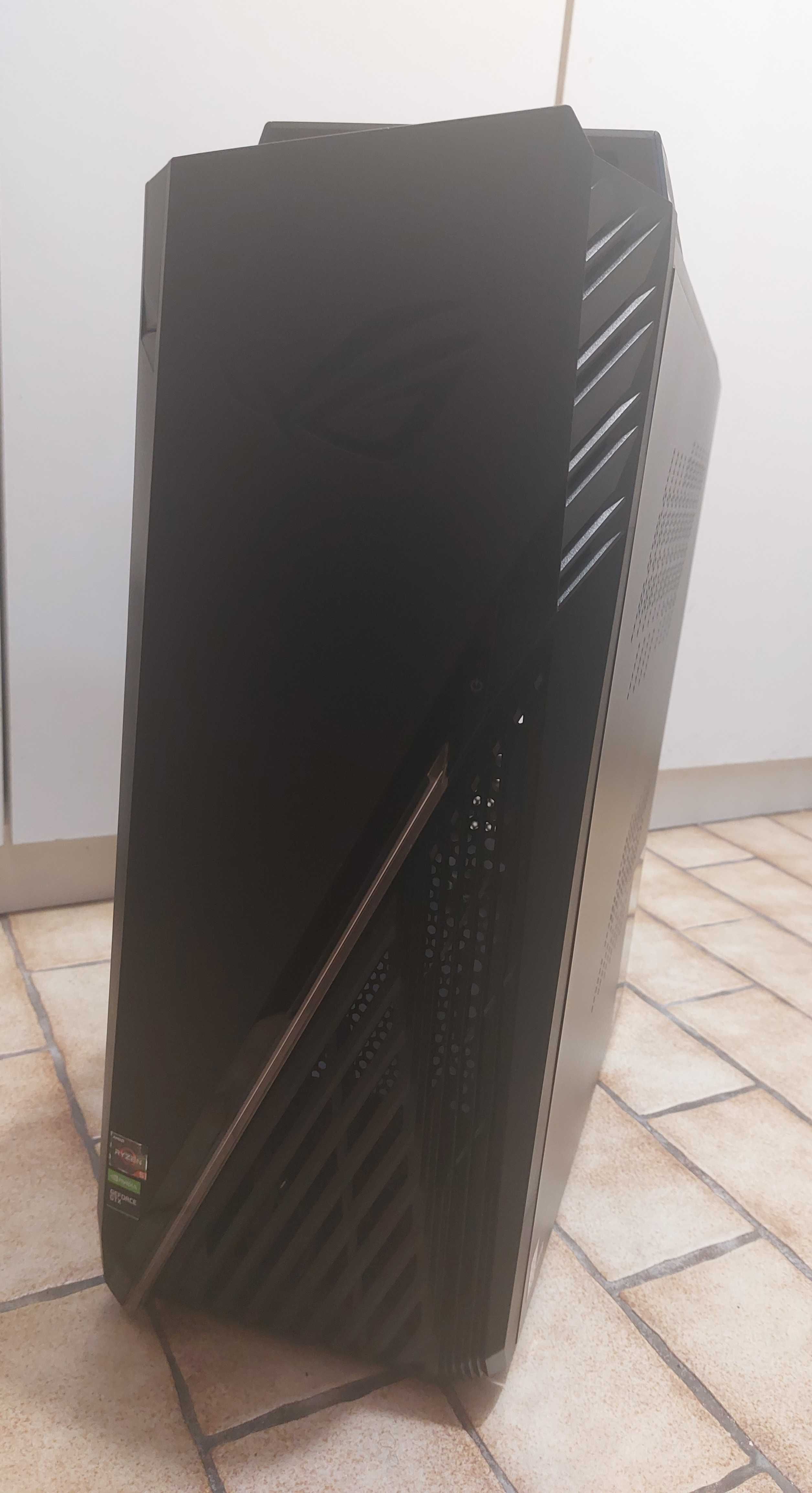 Caixa de PC praticamente como nova