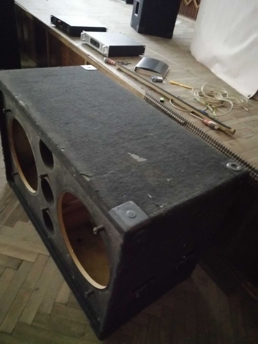 Продам 1 сабвуфер jbl sr4719a