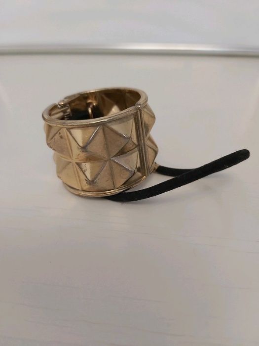 Gumka ze złotą nakładką