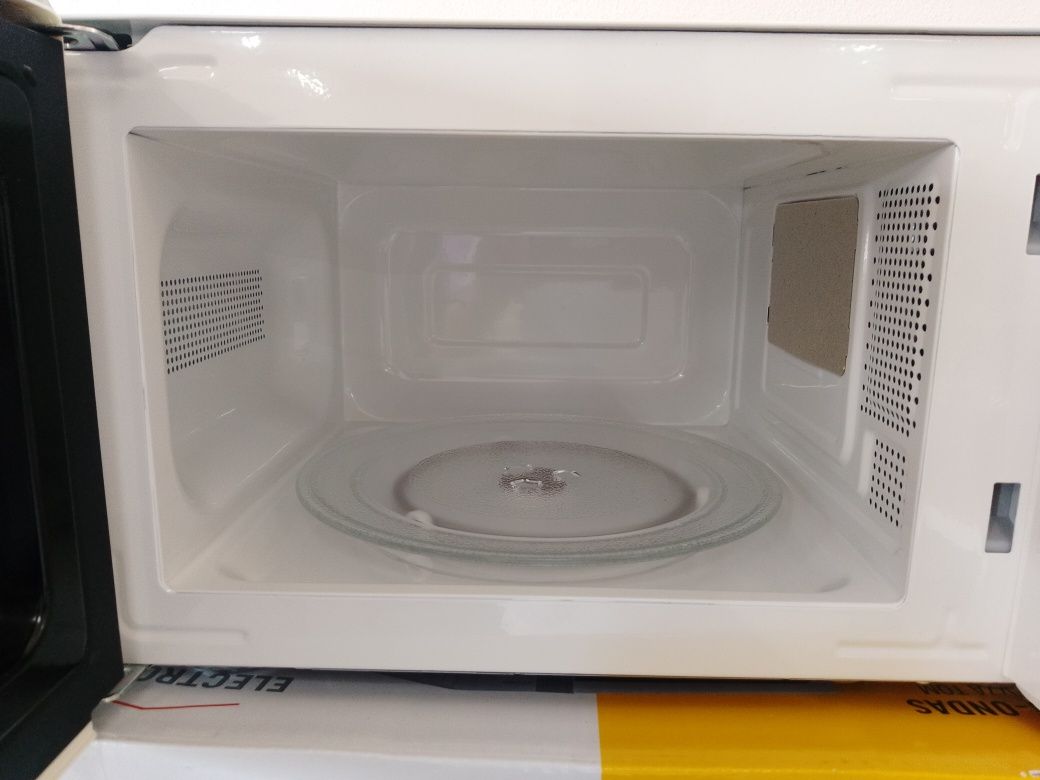 Microondas ELECTRONIA (Igual a Novo / Damos Garantia)