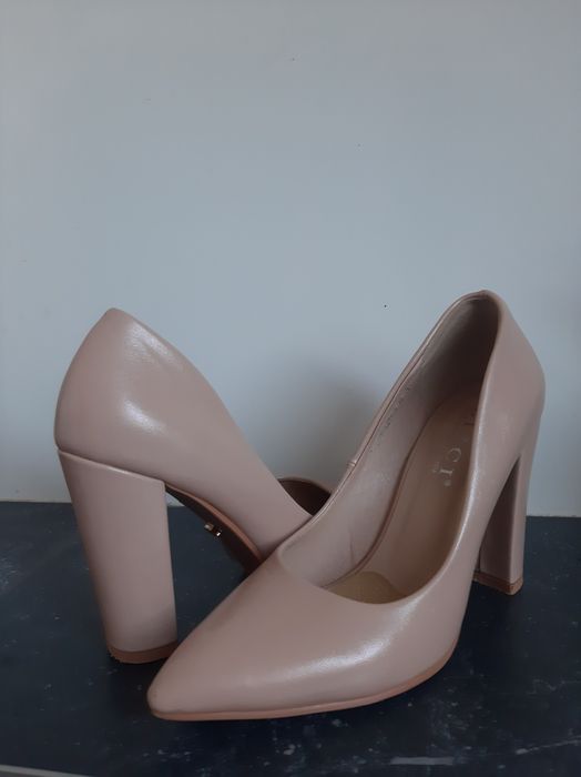 Туфлі на підборах, 36