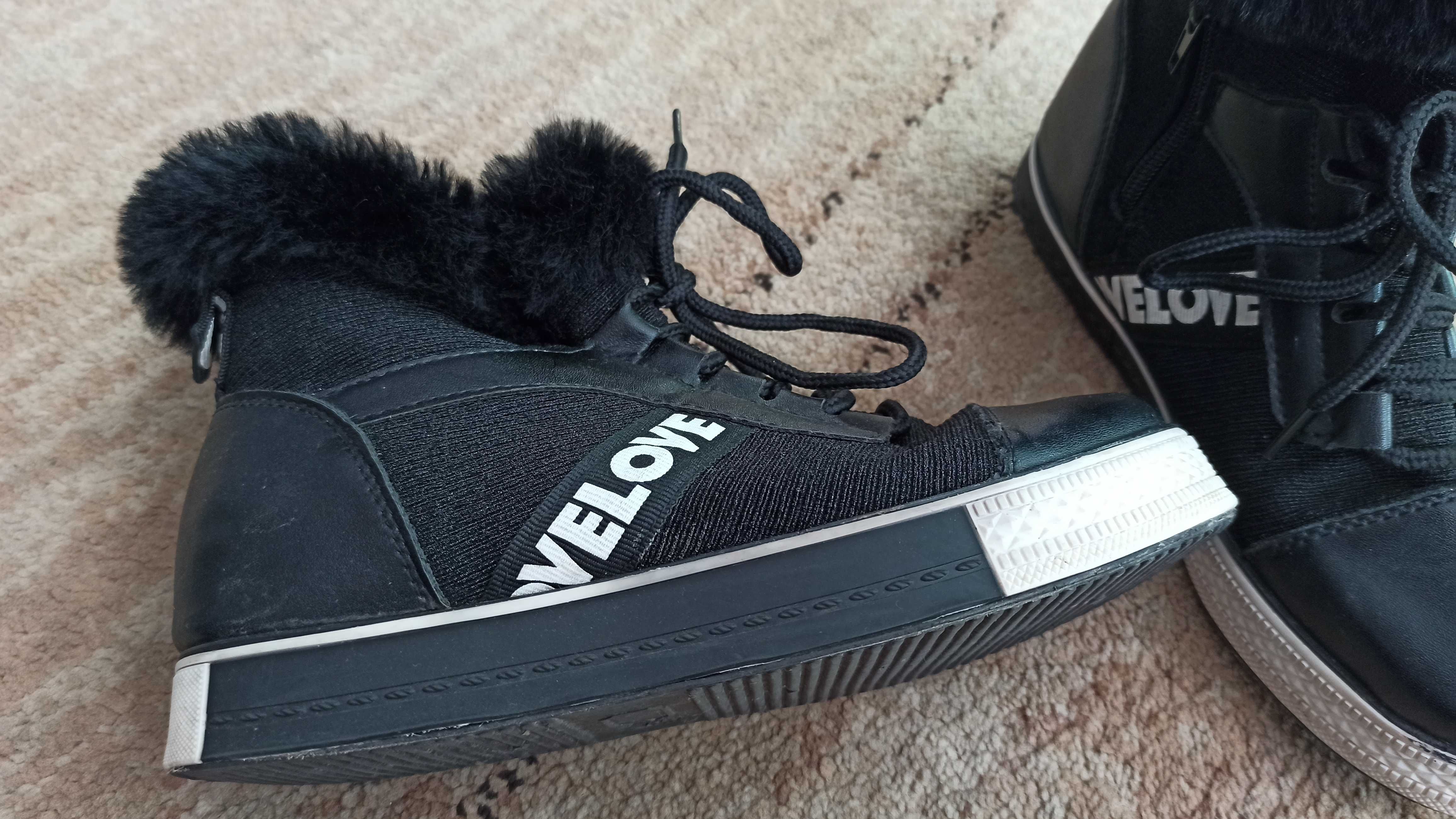 Buty z futerkiem ocieplane