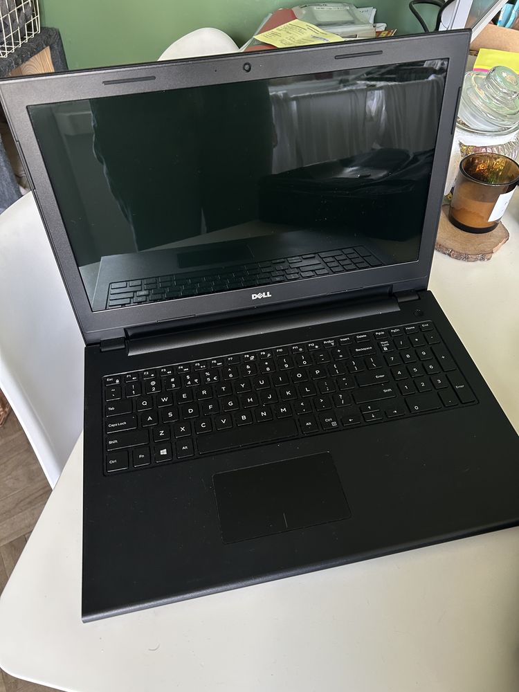 Laptop dell  jh1lnoi i5 4GB ram 500 GB okazja !