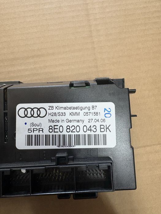 Panel klimatyzacji Audi A4 B7