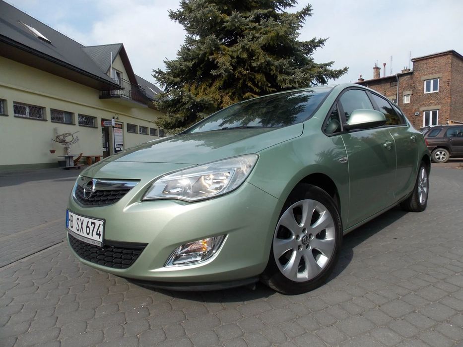 Opel Astra J  Benzyna 1.6.Super stan !+