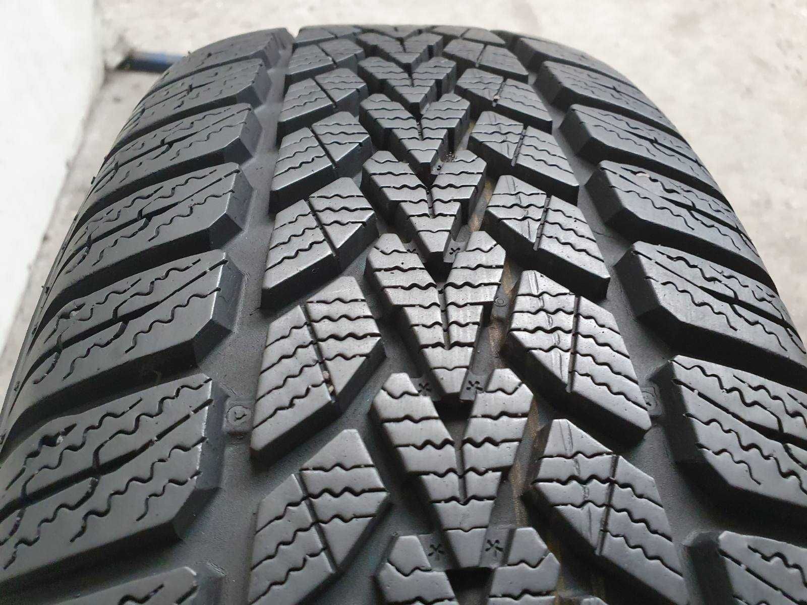 2x Dunlop Winter Response 2  185/60r15  7,8mm