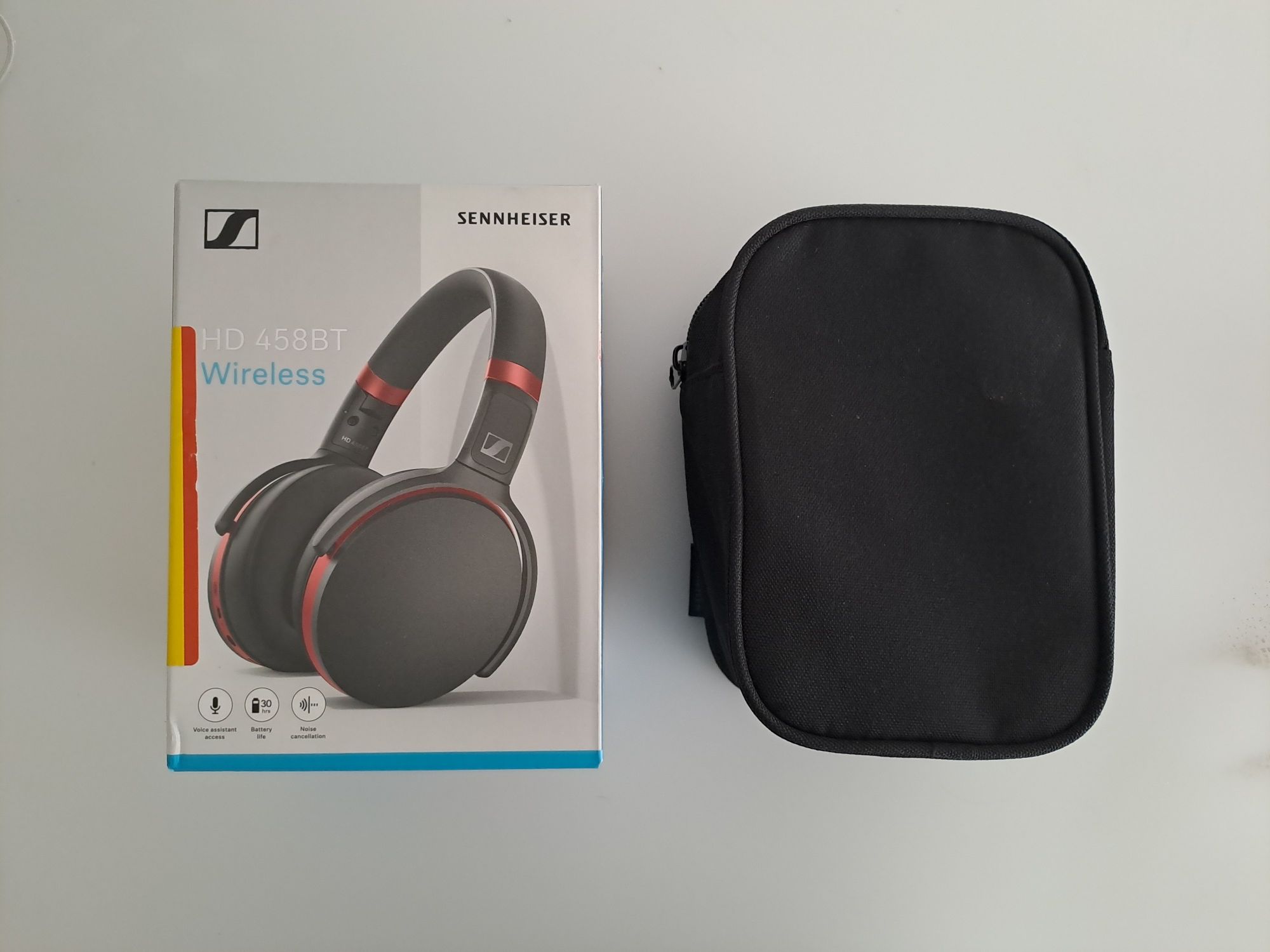 Auscultadores Sennheiser HD 458BT + suporte