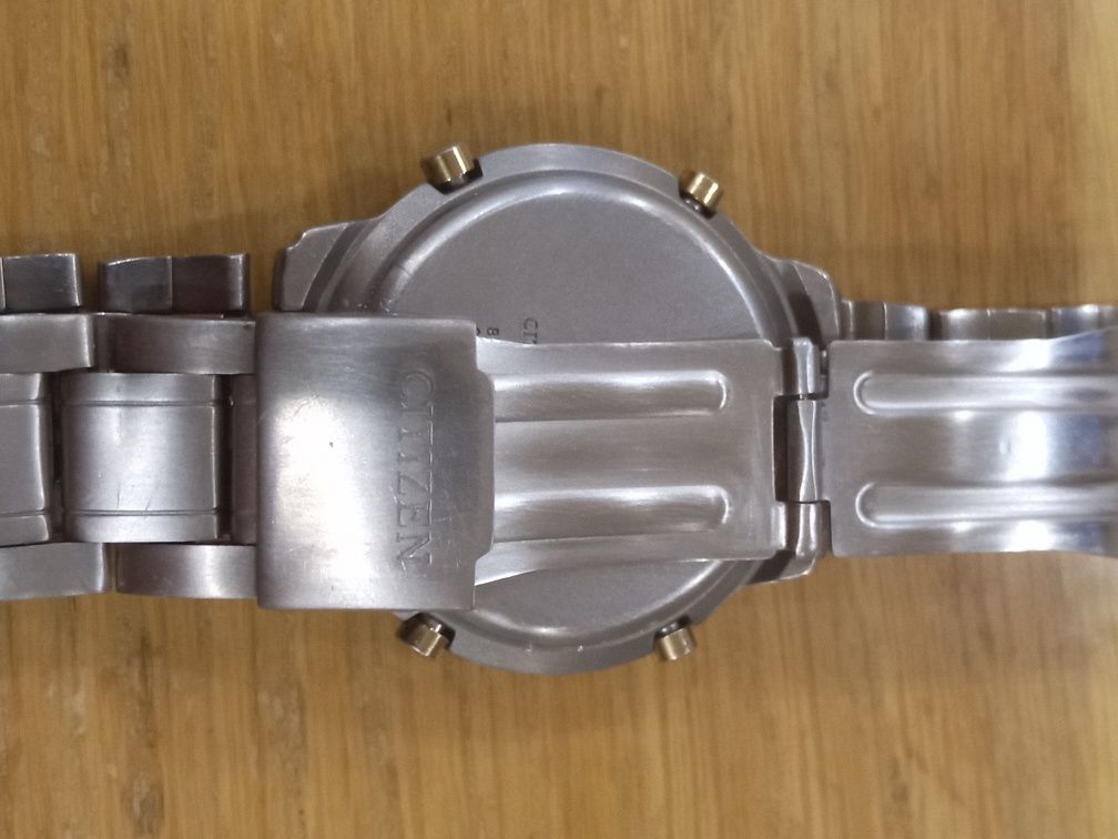 Citizen titanium WR100 хронограф б/у