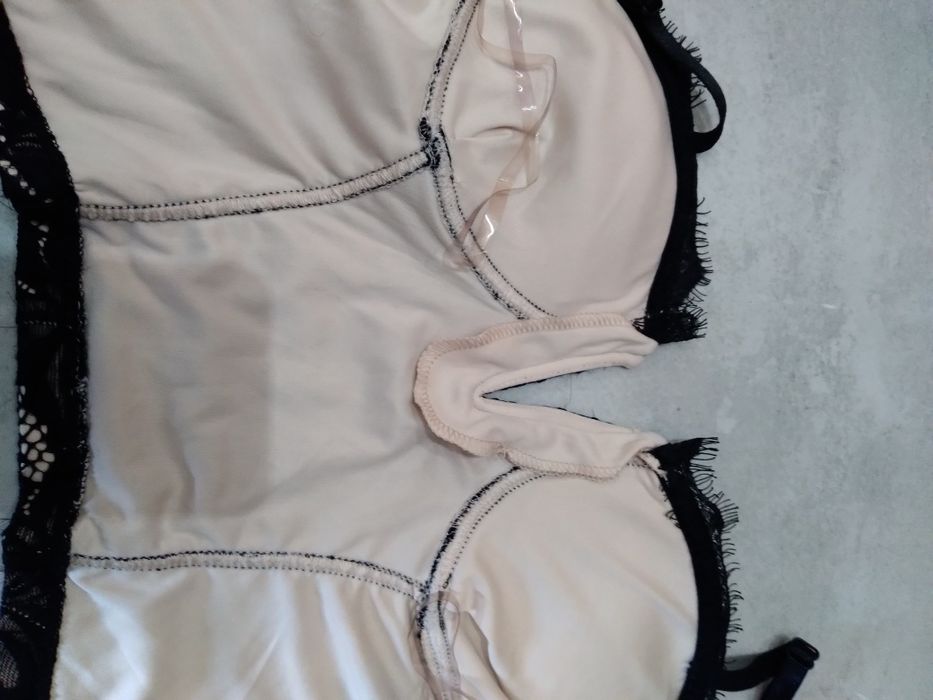 Cudny gorset rozm M miseczka B/C