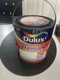 Farby Dulux Easycare Trwale Zielony oraz Zawsze Beżowy