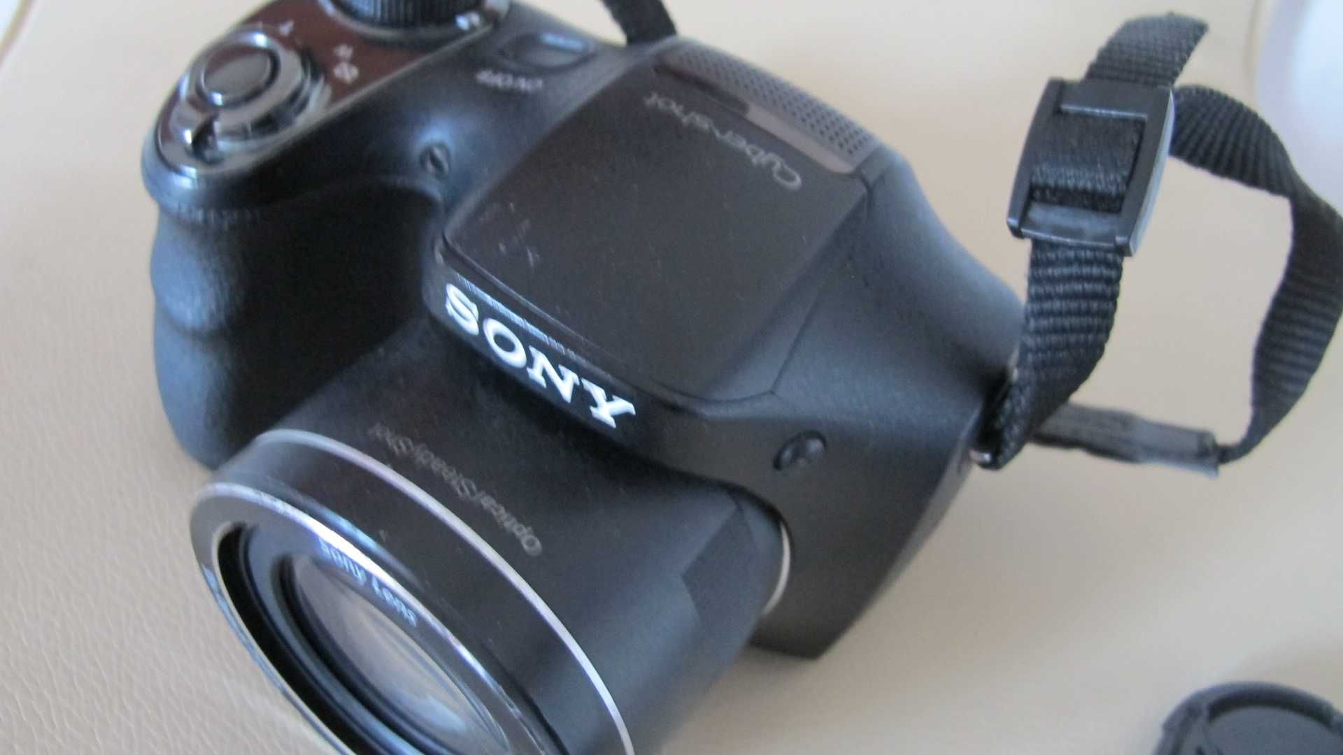 Sony  H300 - 35 optikal zoom 20Mp