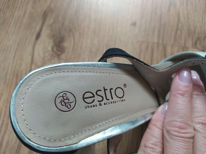 Босоніжки Estro шкіра розмір 35