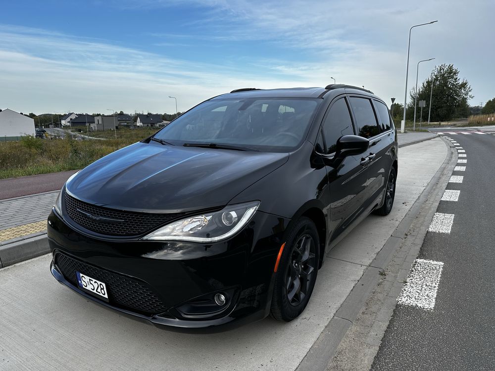 Chrysler Pacifica S 3.6 v6 LPG 2019r 8 osobowa