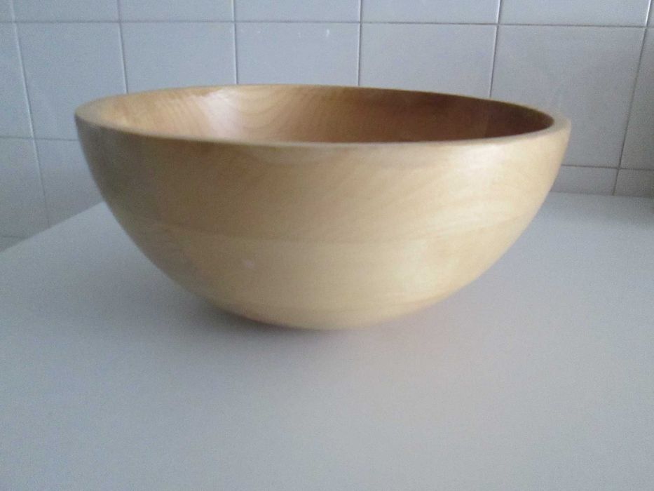 Tigela madeira com 28 cm de diâmetro