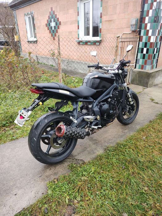 Triumph Street triple 675