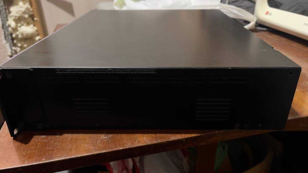 Трансляционный микшерный пульт Allen Heath IDR-8