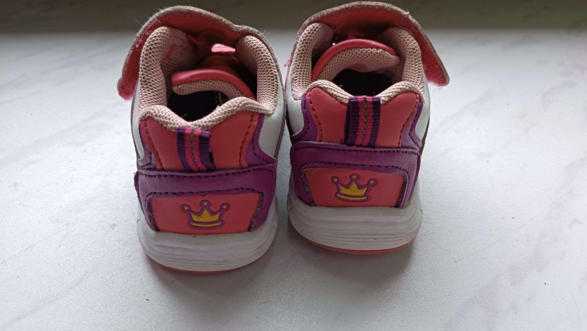 Buciki Hello Kitty rozmiar 22