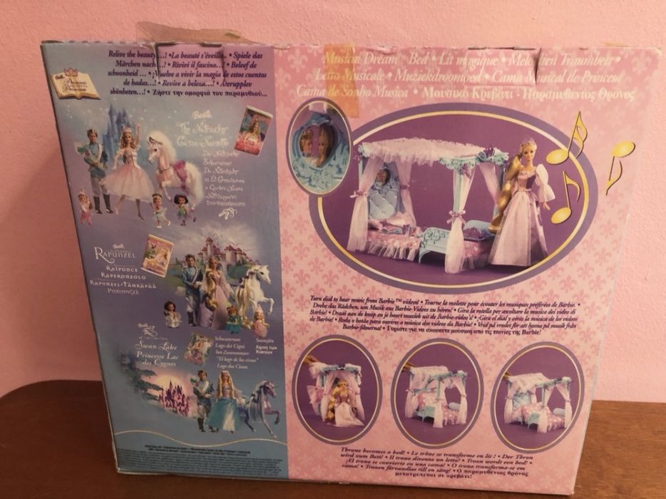 2003 BARBIE Princess Collection - Cama Musical Dream