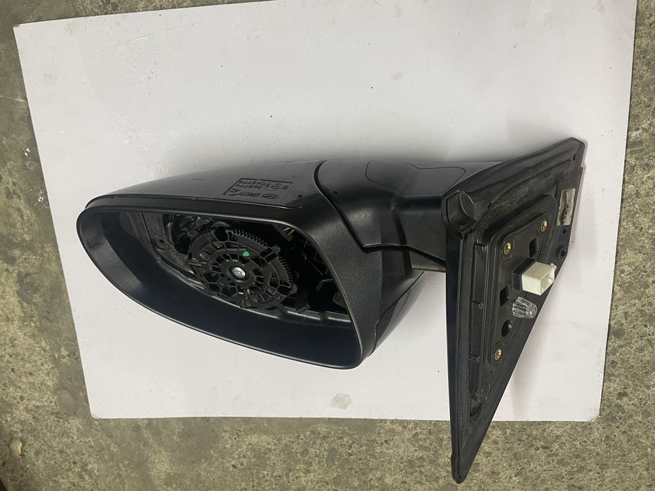 Дзеркало праве hyundai kona electric