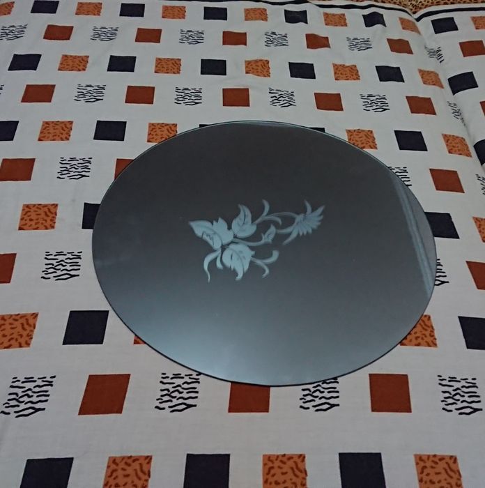 Дзеркало з візерунком