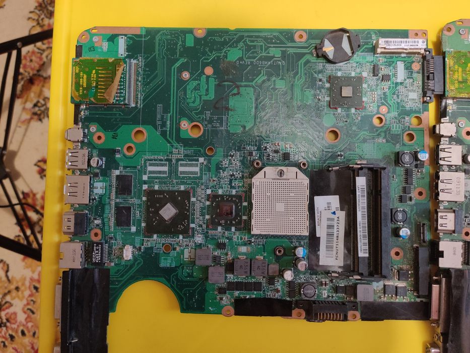 Материнська плата HP dv6