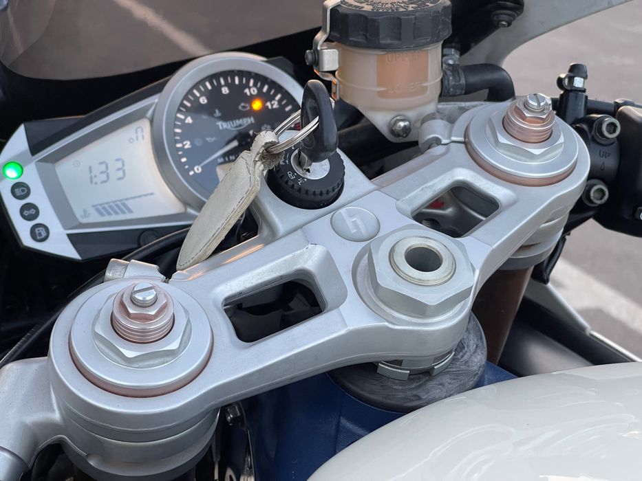 Мотоцикл TRIUMPH Daytona 675