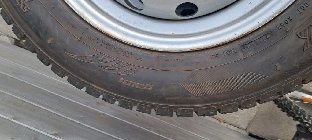 Opony zimowe,całoroczne 185/75R16c