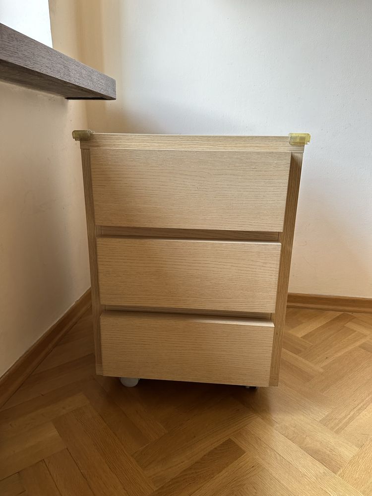 Meble drewniane do pokoju - komoda, szafka, biurko z szafką (komplet)