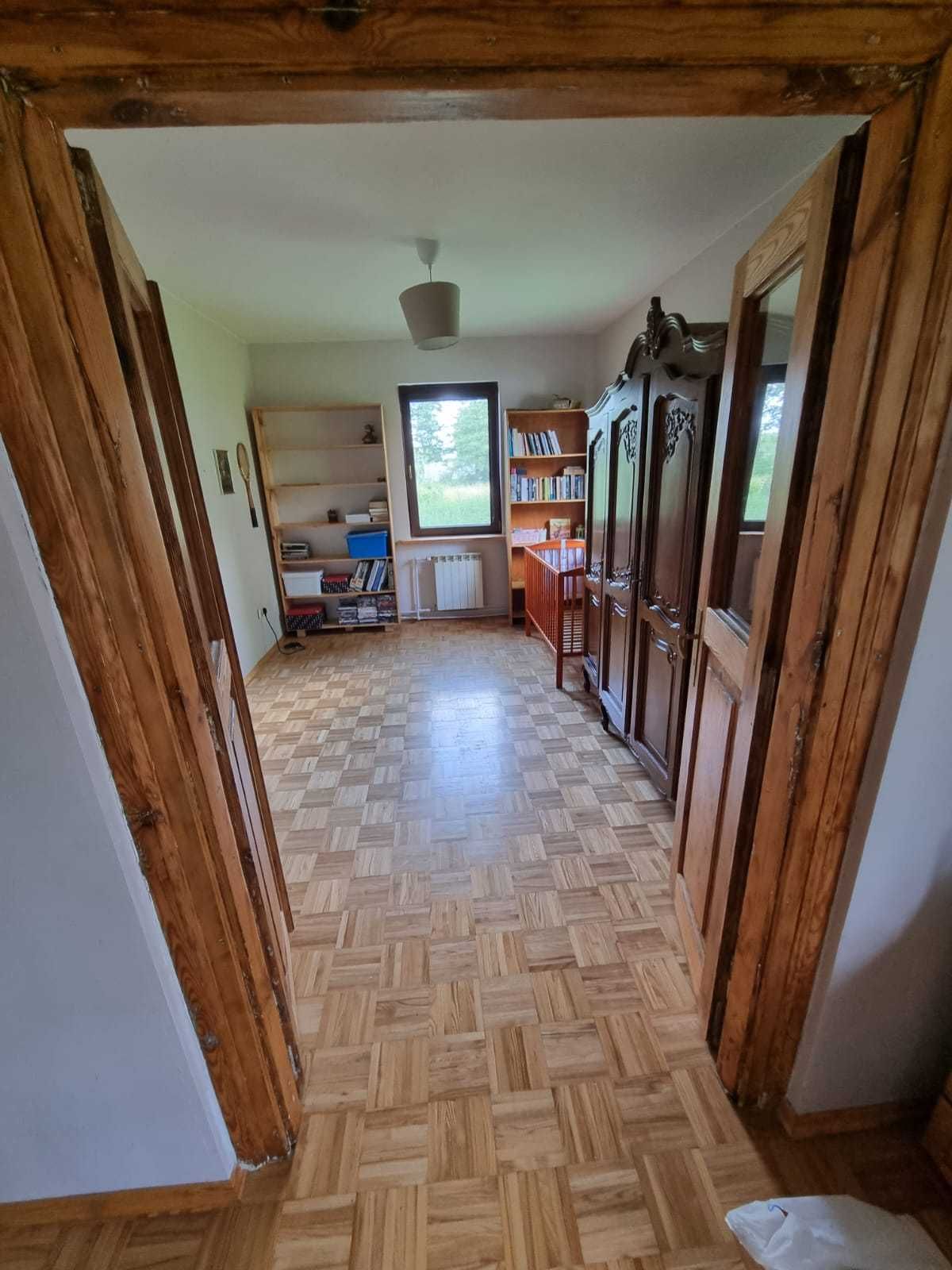 Dom wolnostojący z działką na sprzedaż