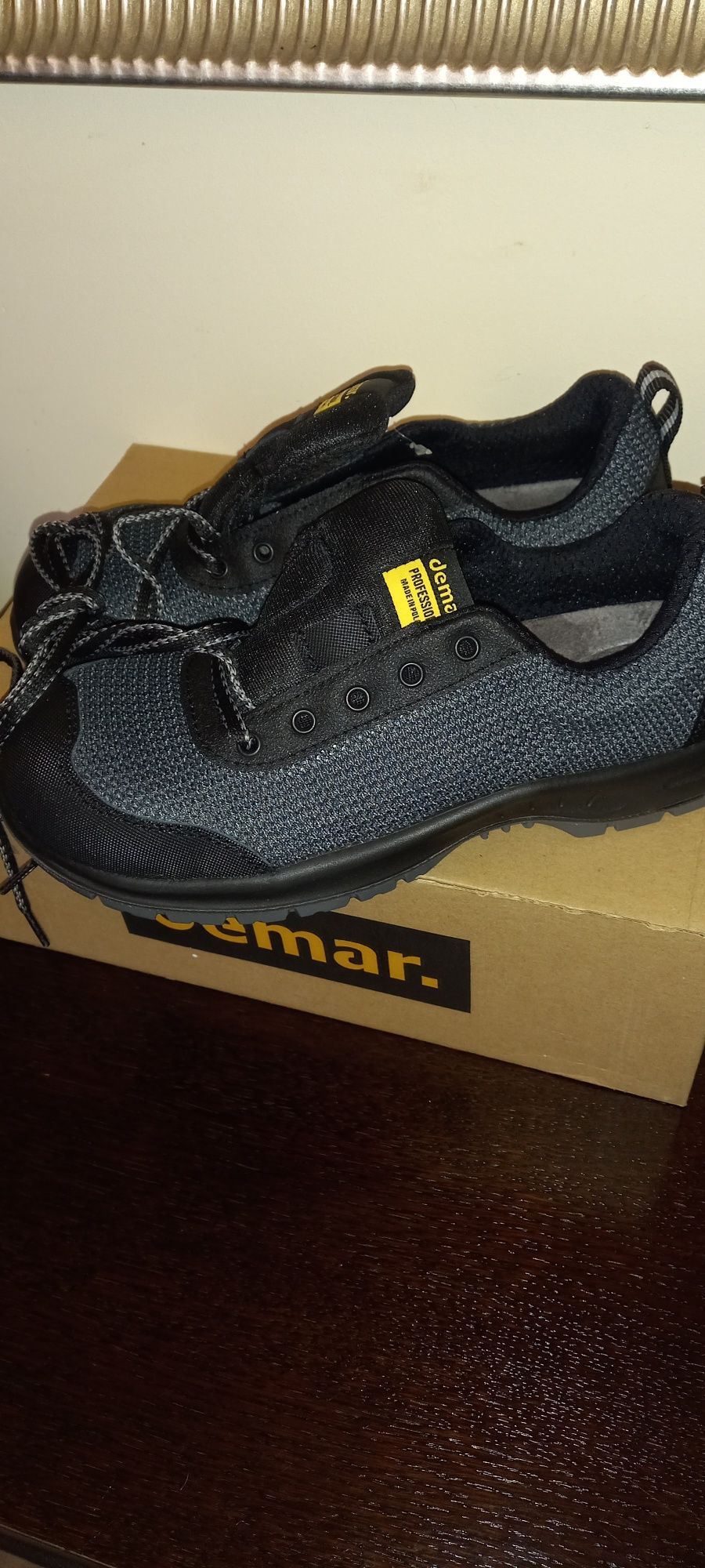 Buty demar nowe .