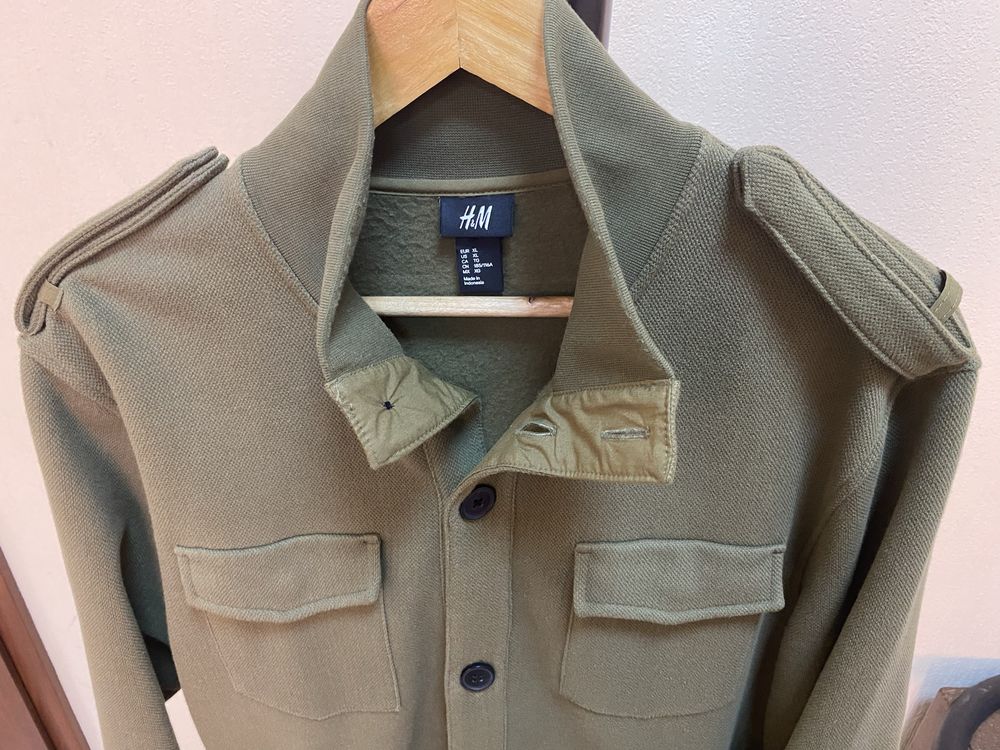 Фирменная Кофта /куртка на легком флисе фирмы H&M