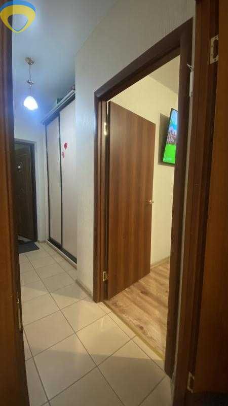 В продажу 1-к  квартира на середньому поверсі - ЖК 7 Небо