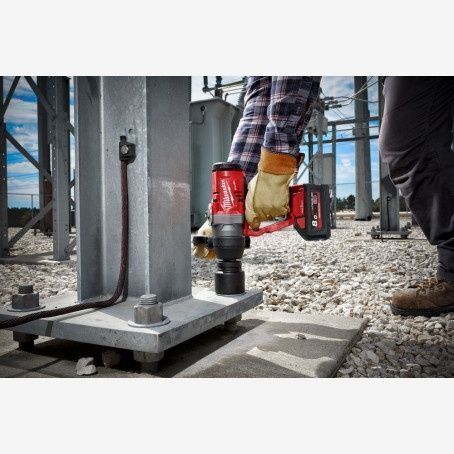 Гайковерт акумуляторний Milwaukee M18 FUEL ONEFHIWF1-802X (2400 Нм)