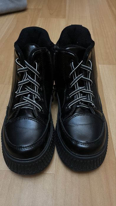 Детские демисезонные ботинки