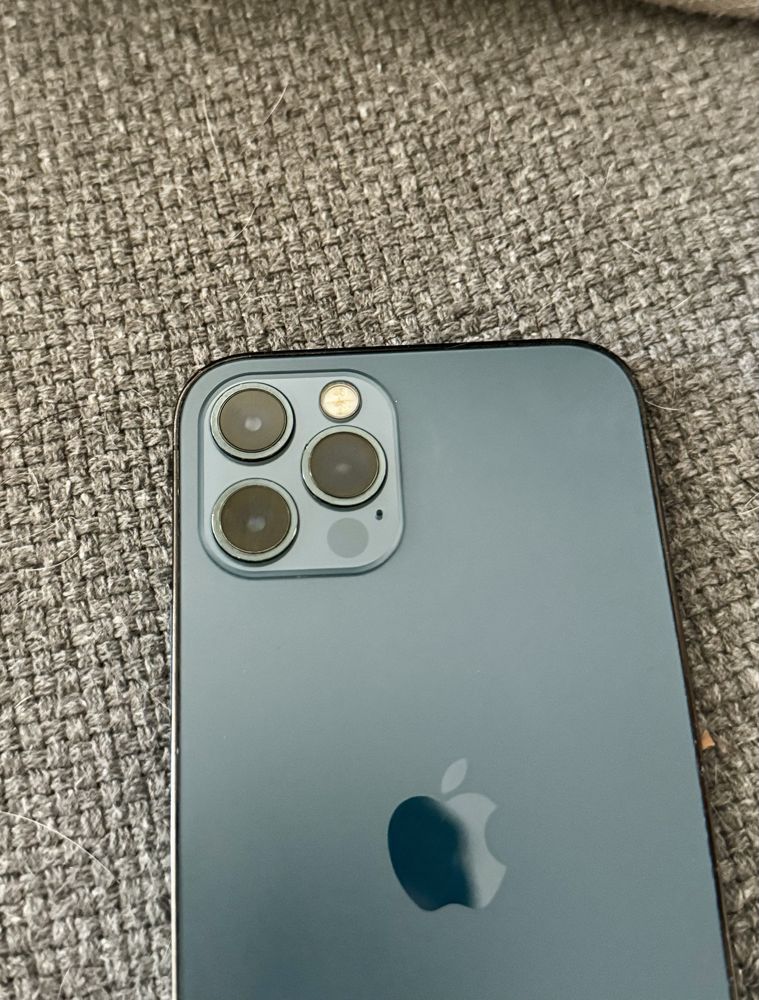 iPhone 12 Pro (bateria nova)